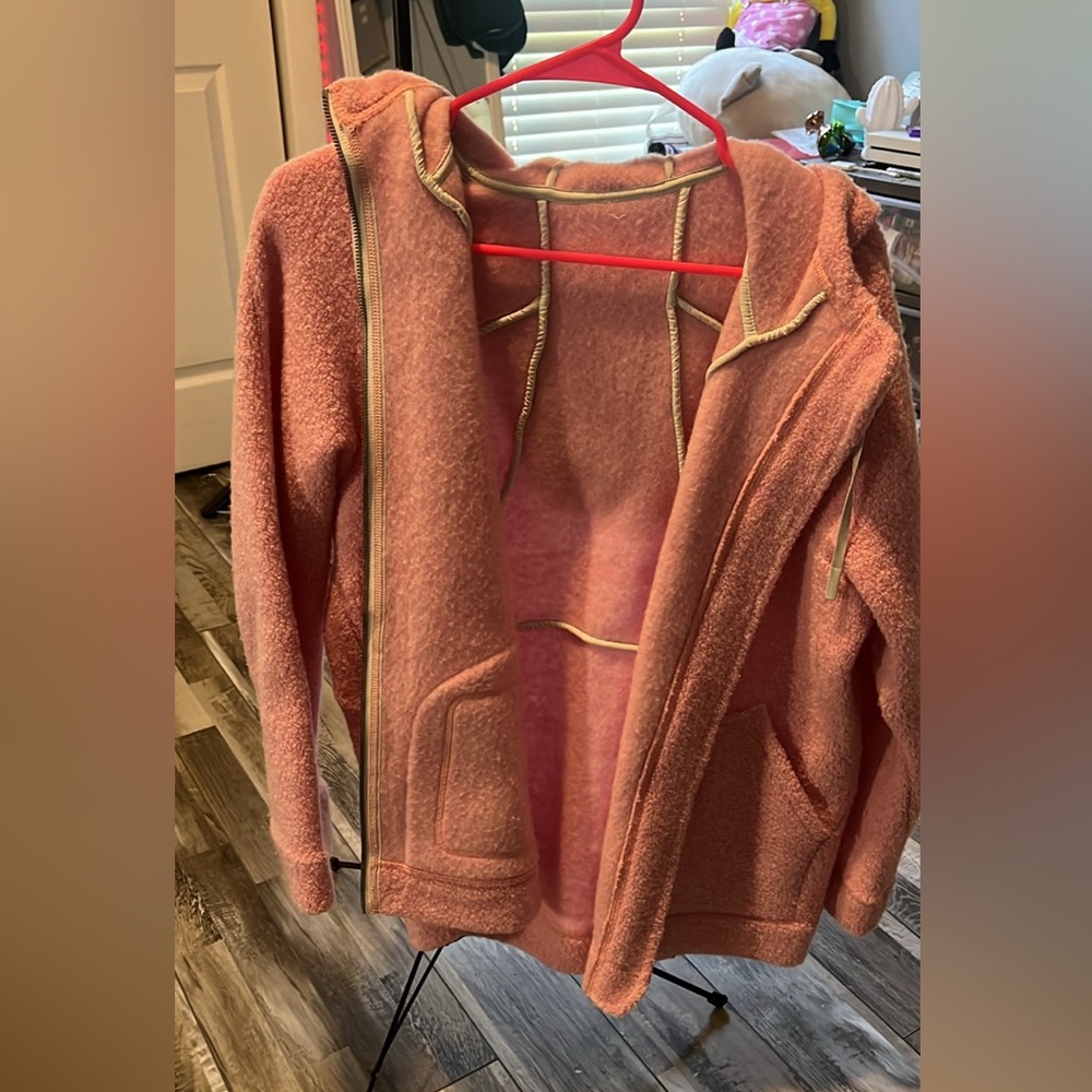 Lululemon sherpa jacket